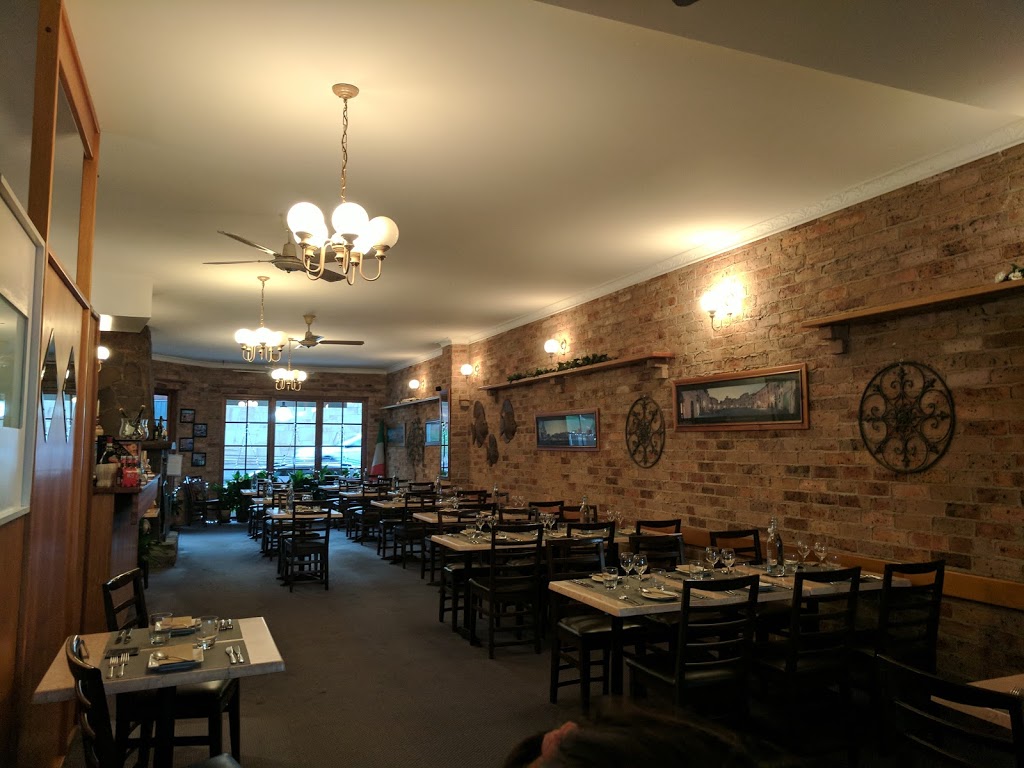 Sorriso Italian Restaurant | 107 Campbell St, Narooma NSW 2546, Australia | Phone: (02) 4476 3362