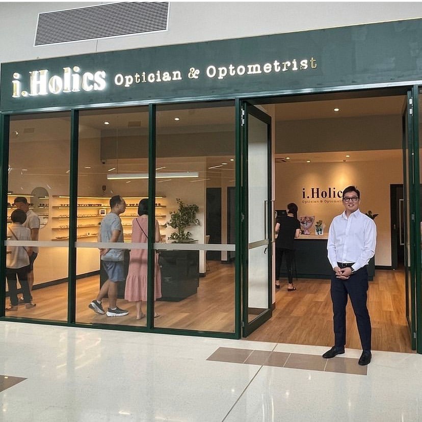 i.Holics Optician & Optometrist (브리즈번 한인 안경원 / 아이홀릭스 안경원) | Central Shopping Centre, Shop 26/662 Compton Rd, Calamvale QLD 4116, Australia | Phone: 07 3532 8673