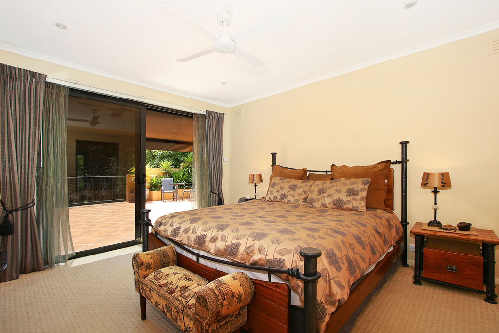 Canyons Bend | lodging | 36 Showers Ave, Bright VIC 3741, Australia | 0357552275 OR +61 3 5755 2275