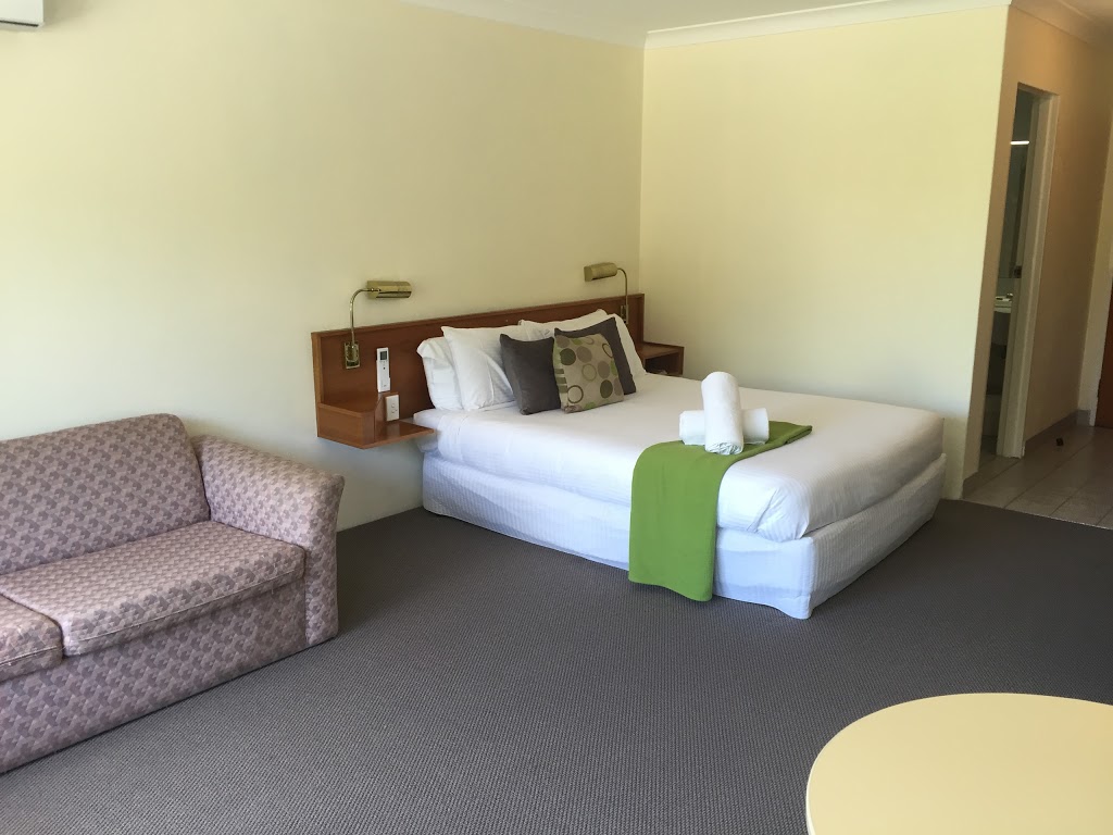 All Seasons Motel Armidale | lodging | 208 Dangar St, Armidale NSW 2350, Australia | 0267729800 OR +61 2 6772 9800