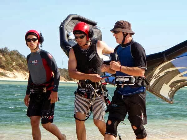 Kitesurfing Noosa - KITEOZ Noosa | Esplanade, Boreen Point QLD 4565, Australia | Phone: 0400 404 040