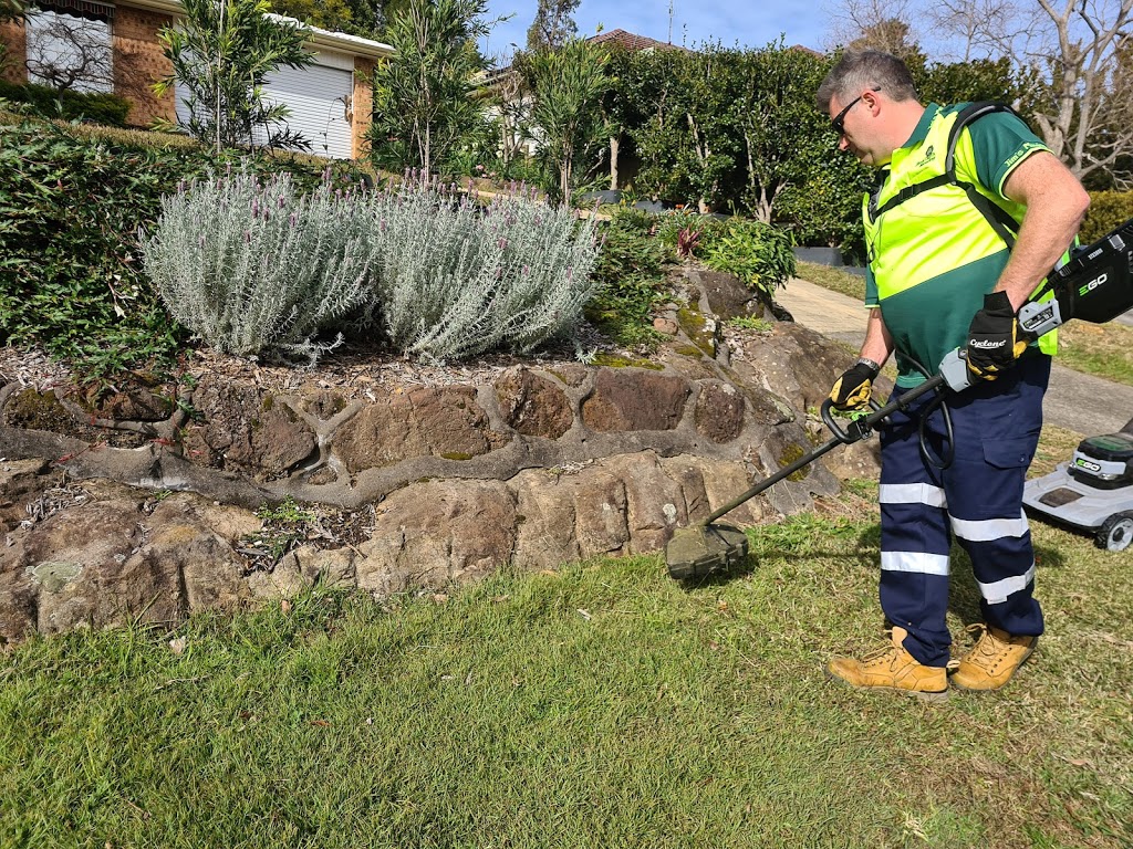 Chris Webber Garden Care & Mowing | general contractor | 12 Lewin St, Blaxland NSW 2774, Australia | 0452130248 OR +61 452 130 248