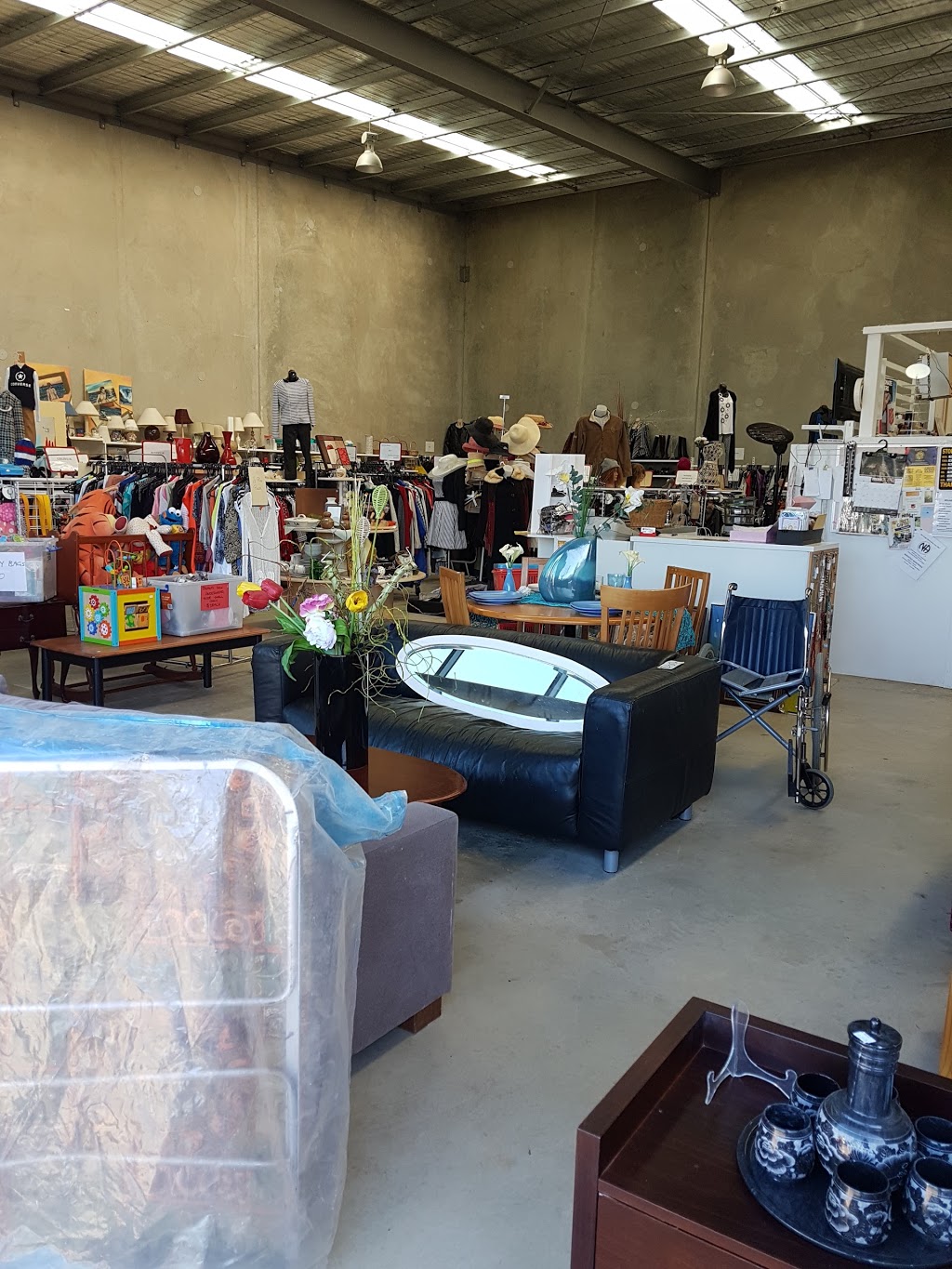 Salvo Thrift Shop Ocean Grove 4/6 Marine Parade, Ocean Grove VIC 3226