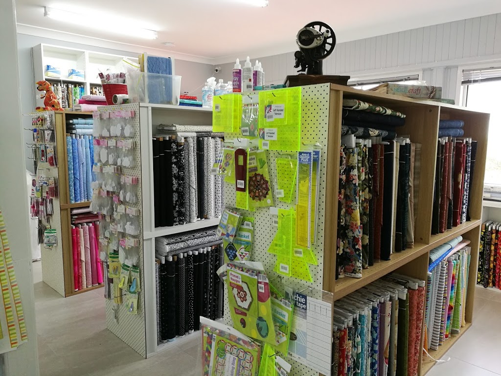 Maleny Magic Patchworks and Quilts | home goods store | 927 Maleny - Montville Rd, Balmoral Ridge QLD 4552, Australia | 0754999954 OR +61 7 5499 9954