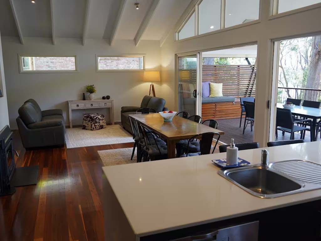 Villa Du Lac accommodation | 159 Amaroo Dr, Smiths Lake NSW 2428, Australia | Phone: 0478 616 024
