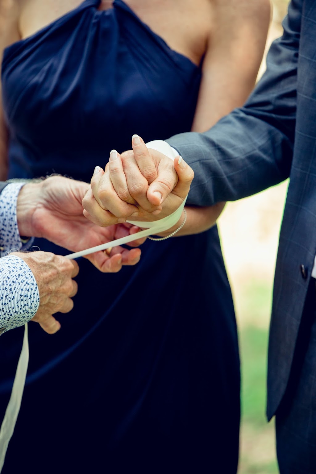 Humming Hippo Photograhy | 6 Jillinda Pl, The Gap QLD 4061, Australia | Phone: 0468 855 729