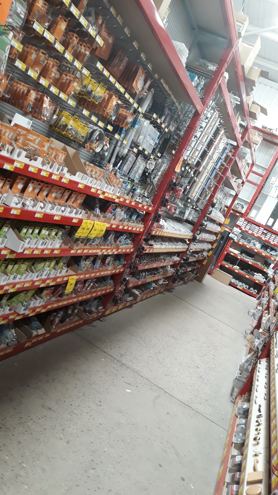Bunnings Valley Heights | hardware store | 26 Great Western Hwy, Valley Heights NSW 2777, Australia | 0247510600 OR +61 2 4751 0600