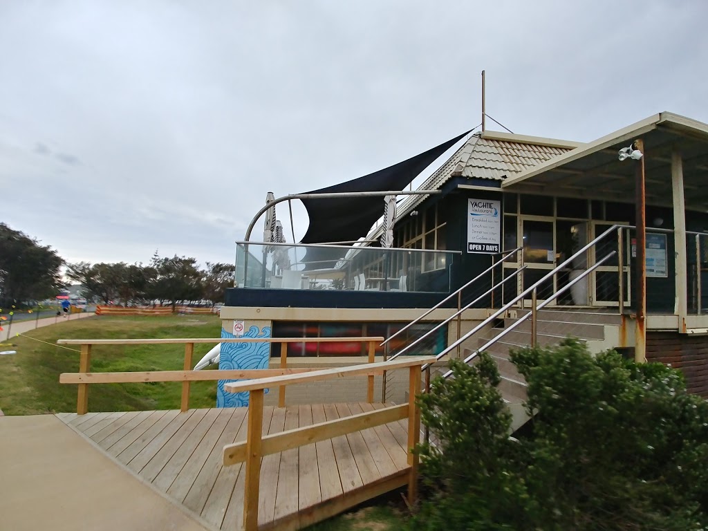 Coffs Harbour Yacht Club Limited |  | 30 Marina Dr, Coffs Harbour NSW 2450, Australia | 0266524390 OR +61 2 6652 4390
