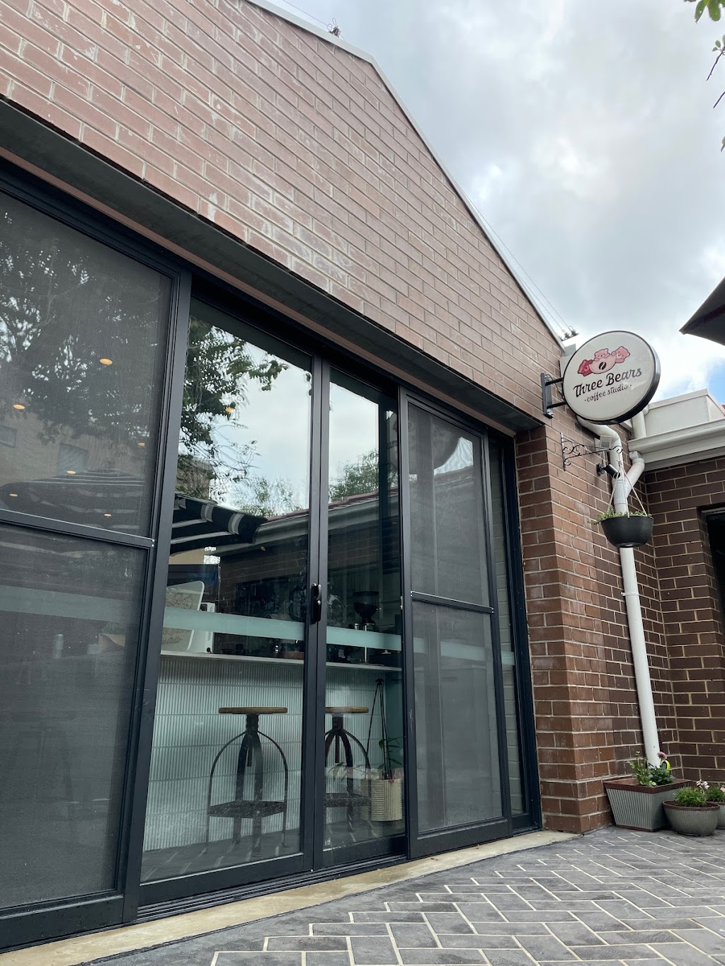 墨尔本三只熊咖啡工作室 Three Bears Coffee Studio | point of interest | 37 Darnley Grove, Wheelers Hill VIC 3150, Australia | 0456789116 OR +61 456 789 116