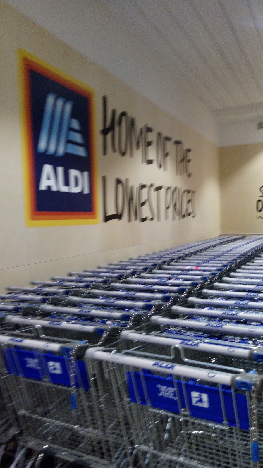ALDI Glenmore Park | supermarket | Glenmore Pkwy, Glenmore Park NSW 2745, Australia