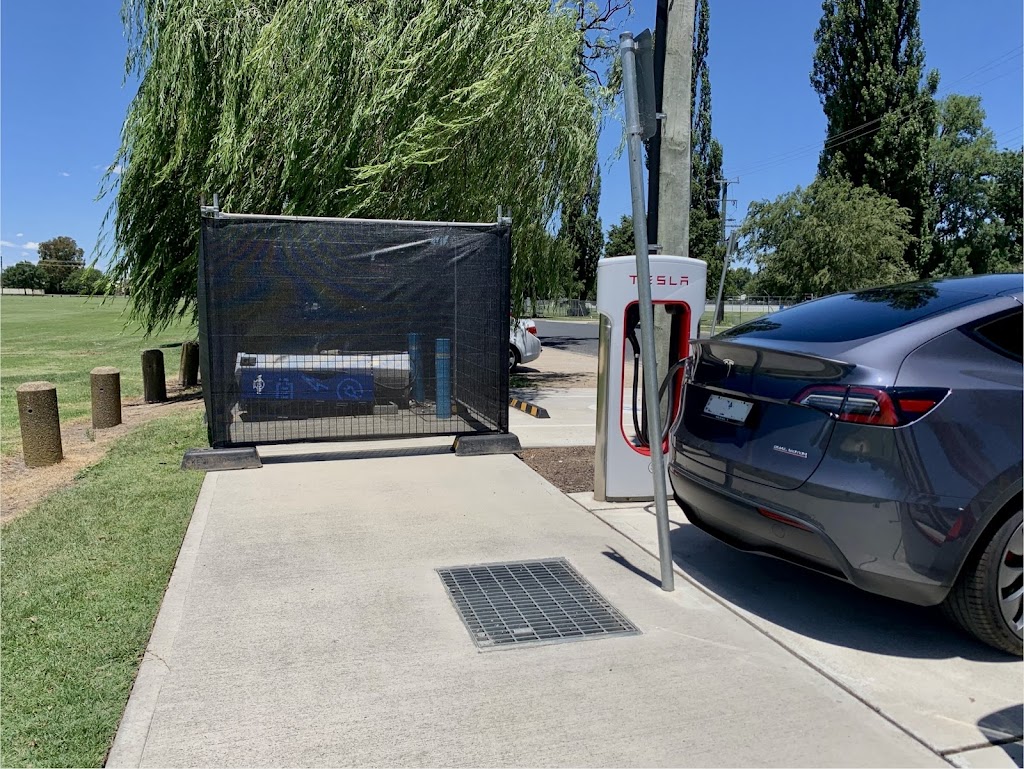 NRMA Charging Station | 1 Kendall Ave, Bathurst NSW 2795, Australia | Phone: 1300 233 544