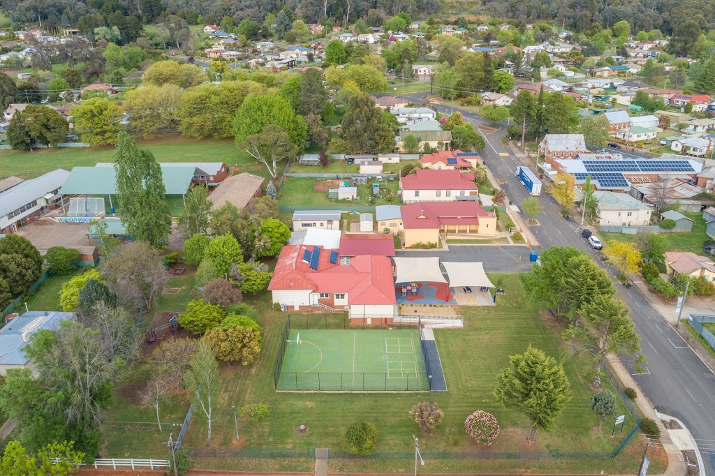 St. Marys Catholic Primary School Batlow | 13-23 Selwyn St, Batlow NSW 2730, Australia | Phone: (02) 6949 1270