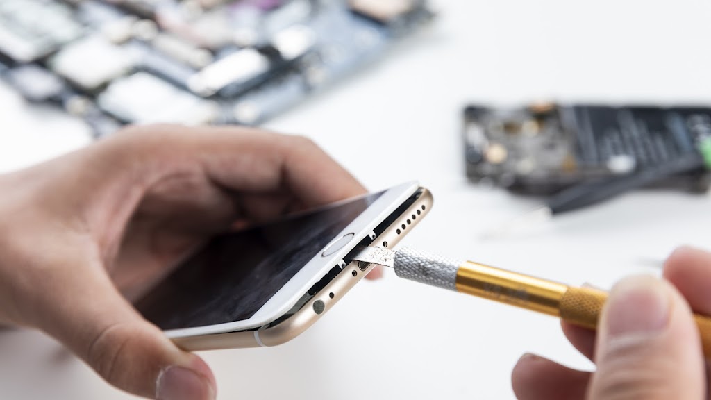 SJD Tech Phone & Tablet Repairs | Tenancy 7C, Kingston Village Shopping Centre, 122/160 Grubb Rd, Ocean Grove VIC 3226, Australia | Phone: 0410 422 772