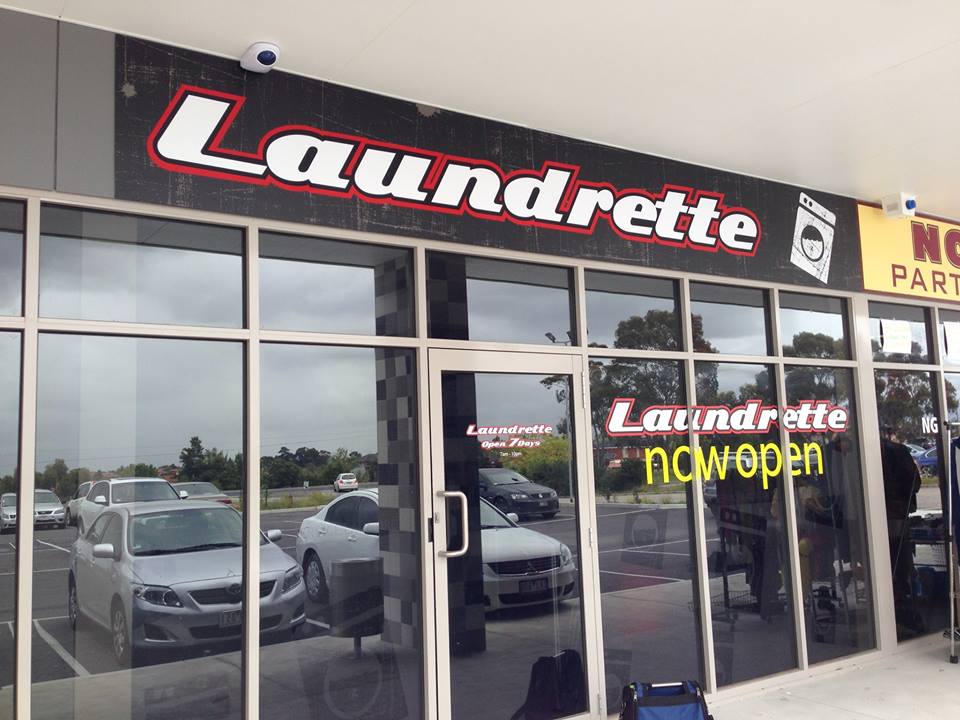 Endeavour Hills Laundrette | laundry | 59 Heatherton Rd, Endeavour Hills VIC 3802, Australia | 0397002639 OR +61 3 9700 2639
