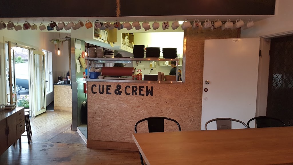 Cue and Crew | restaurant | 20 Hargraves St, The Entrance North NSW 2261, Australia | 0243398367 OR +61 2 4339 8367