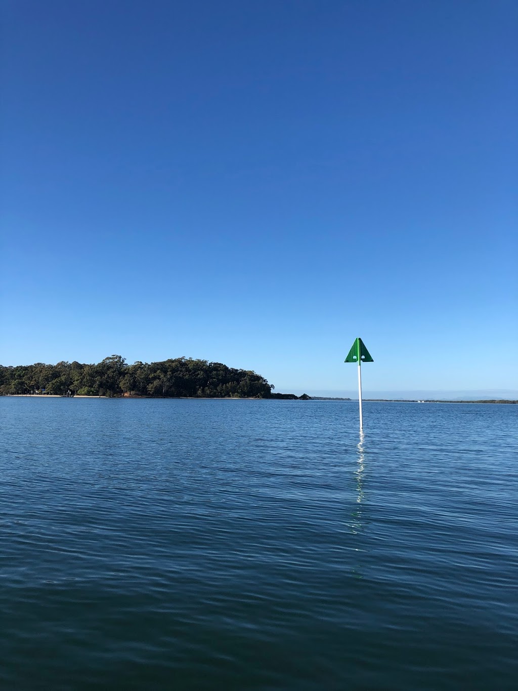 Redland Bay Boat Hire On Moreton Bay | Weinam Creek Boat Ramp, 9 Meissner St, Redland Bay QLD 4165, Australia | Phone: 0406 099 640