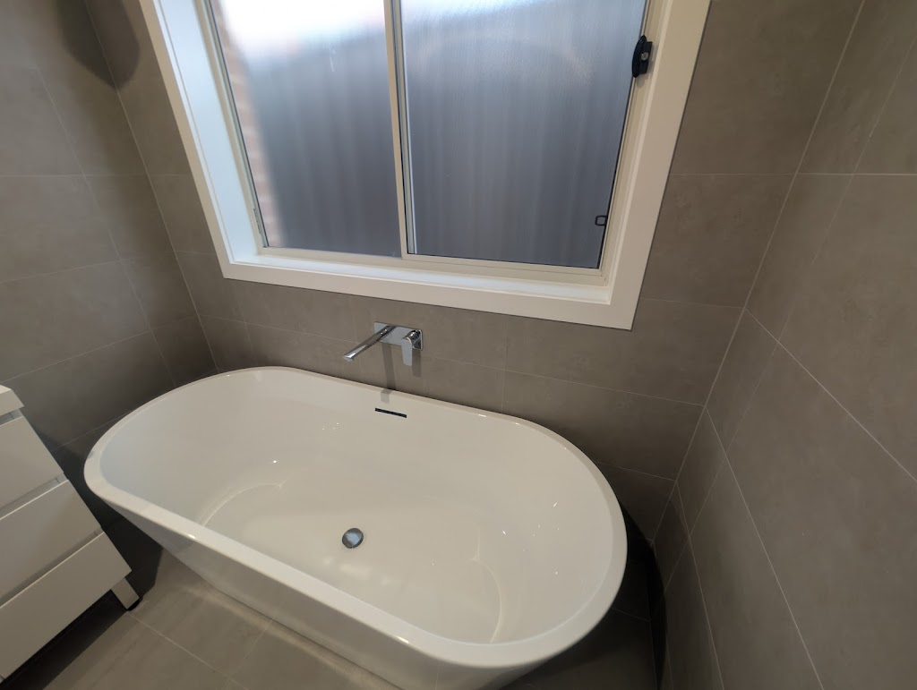 Strawberry Lodge | 19 Strawberry Tce, Glendale NSW 2285, Australia | Phone: (02) 4955 5888