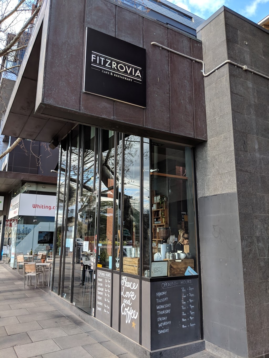 Fitzrovia Restaurant and Cafe | 2/155 Fitzroy St, St Kilda VIC 3182, Australia | Phone: (03) 9537 0001