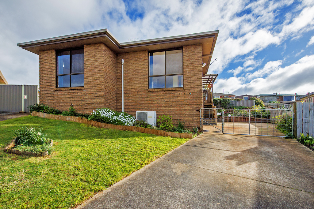 North West Property Agents | 33B Bass Hwy, Burnie TAS 7320, Australia | Phone: (03) 6431 2466