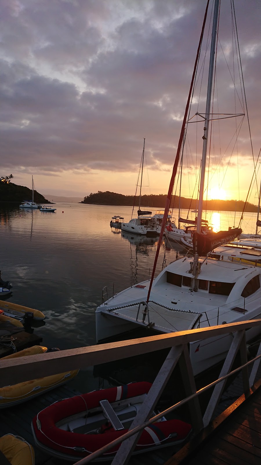 Whitsunday Rent A Yacht | 6 Bay Terrace, Shute Harbour QLD 4802, Australia | Phone: (07) 4946 9232