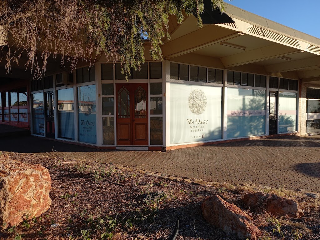 The Oasis Wellness Retreat | 16b MacKenzie St, Blackwater QLD 4717, Australia | Phone: 0427 472 232