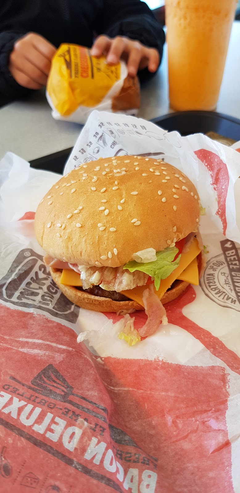 Hungry Jacks Guildford | restaurant | Woodville Rd &, Fairfield St, Old Guildford NSW 2161, Australia | 0297559318 OR +61 2 9755 9318