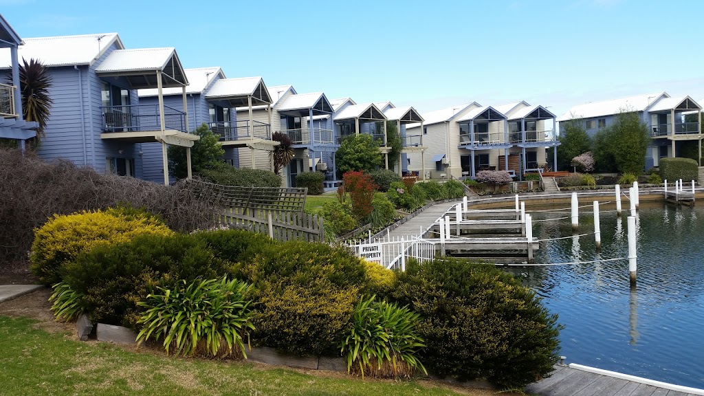 Captains Cove Resort Paynesville | 19 Mitchell St, Paynesville VIC 3880, Australia | Phone: (03) 5156 7223