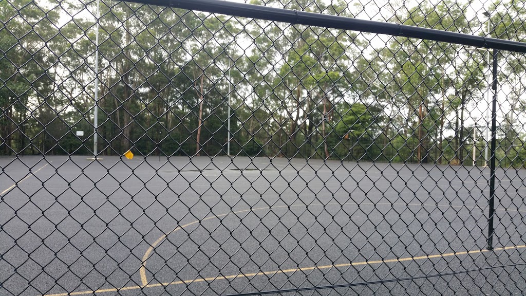 Lofberg Rd Netball Courts | park | 4 Grayling Rd, West Pymble NSW 2073, Australia