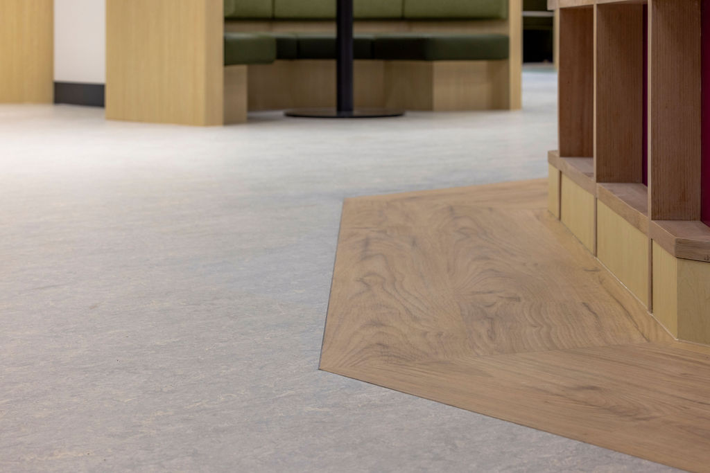 OnlyFloors | 251 Bourkes Creek Rd, Pakenham Upper VIC 3810, Australia | Phone: 0421 949 566