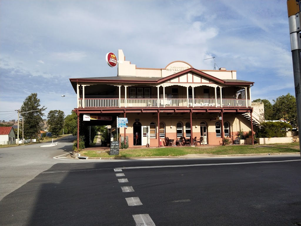 The Royal Hotel, Adelong | restaurant | 45 Tumut St, Adelong NSW 2729, Australia | 0269462666 OR +61 2 6946 2666