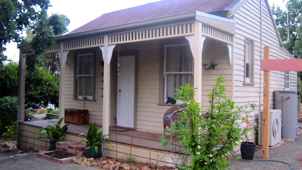Berthas Cottage Bed & Breakfast | lodging | 335 Warrandyte-Ringwood Road, Warrandyte VIC 3113, Australia | 0447887993 OR +61 447 887 993