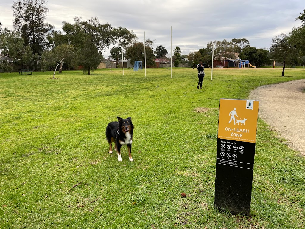 Iluka Reserve Fenced Dog Park | 5 Iluka Ave, Aspendale VIC 3195, Australia | Phone: 0413 231 485