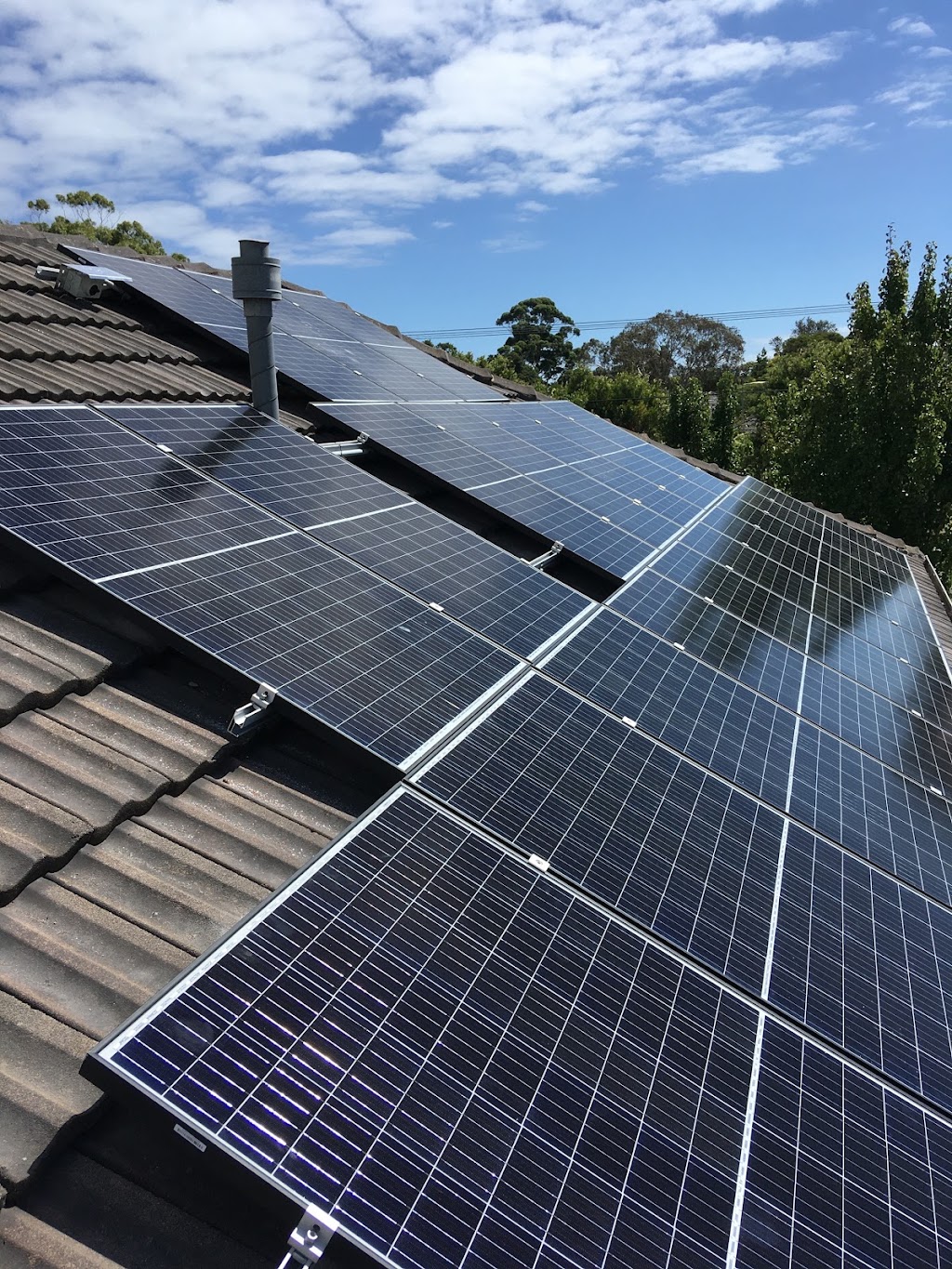 Academy Electrical solar | 7 Kingston Cl, Mornington VIC 3931, Australia | Phone: 0429 698 110