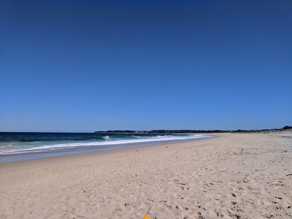Budgewoi Beach Northern Carpark | 131 Budgewoi Rd, Budgewoi NSW 2262, Australia