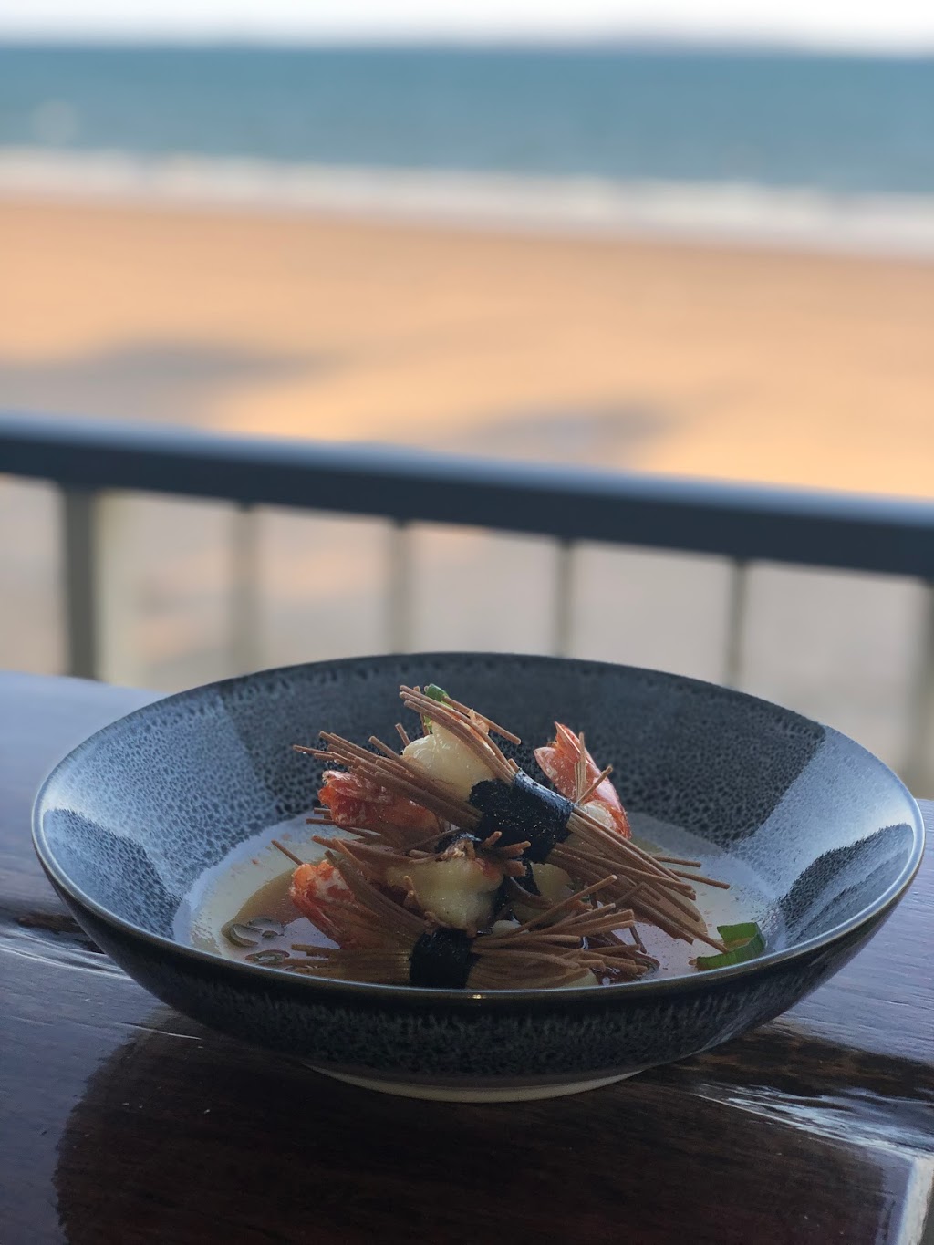 Poppies Beachside | restaurant | Level 1, Yeppoon SLSC, 74 Anzac Parade, Yeppoon QLD 4703, Australia