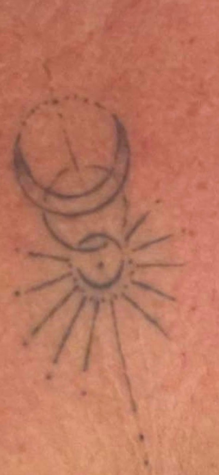 Finesse Ink (by appointment only) | shop 1/46 Mulherin Dr, Mackay Harbour QLD 4740, Australia | Phone: 0488 191 990