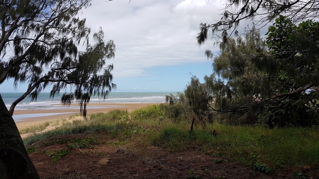 Tannum Sands Visitor Information Centre | travel agency | Ocean St, Tannum Sands QLD 4680, Australia | 0749738062 OR +61 7 4973 8062