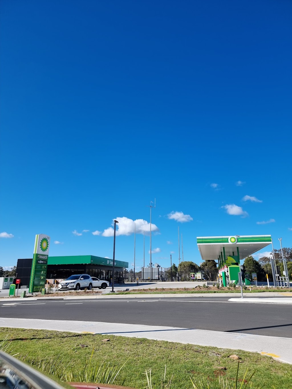 BP Tahmoor | gas station | 2710 Remembrance Driveway, Tahmoor NSW 2573, Australia | 0272281375 OR +61 2 7228 1375