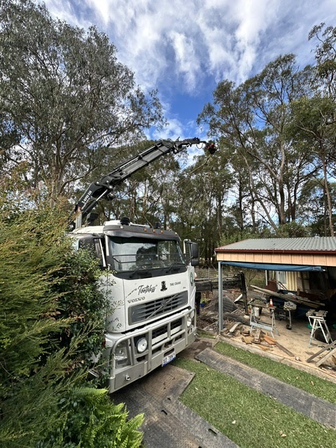 Canopy Lift contracting | 210 Railway Parade, Balmoral NSW 2571, Australia | Phone: 0458 401 601