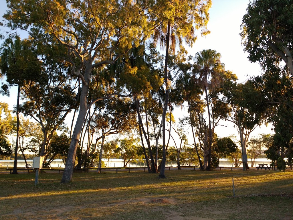 The Causeway Caravan Park | rv park | 11 Causeway Esplanade, Causeway Lake QLD 4703, Australia | 0749336356 OR +61 7 4933 6356