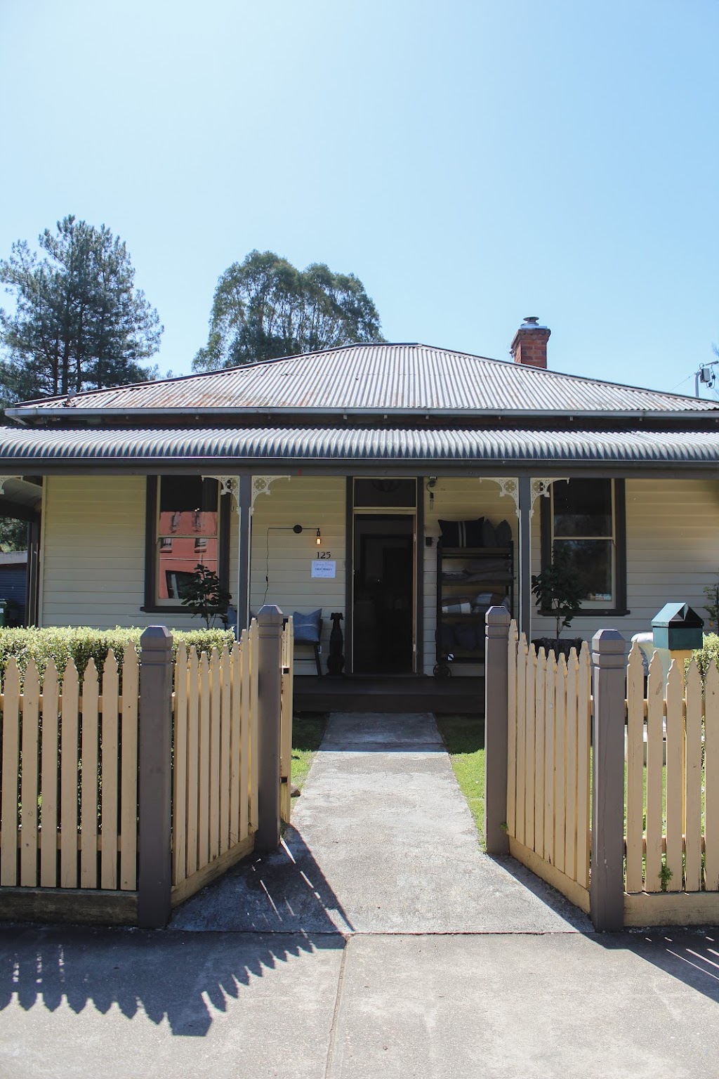 Bright Boutique Homewares | 125 Gavan St, Bright VIC 3741, Australia | Phone: (03) 5749 8605