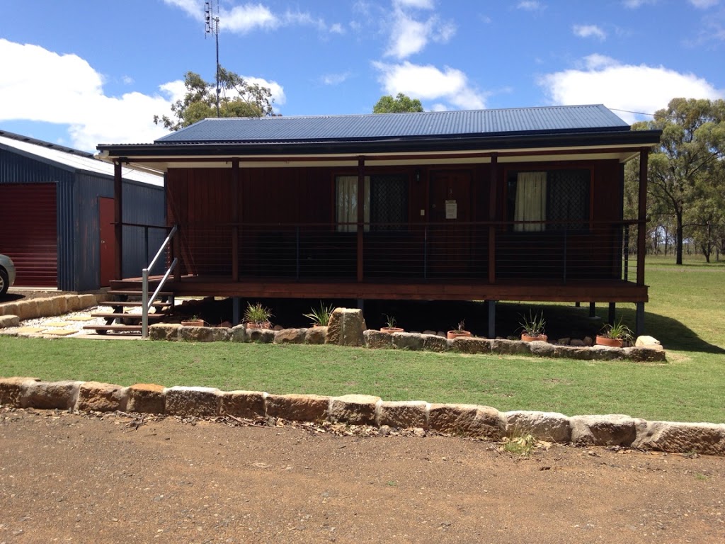 Horsepower Cabins | 299 Old Stanthorpe Rd, Morgan Park QLD 4370, Australia | Phone: 0498 670 027