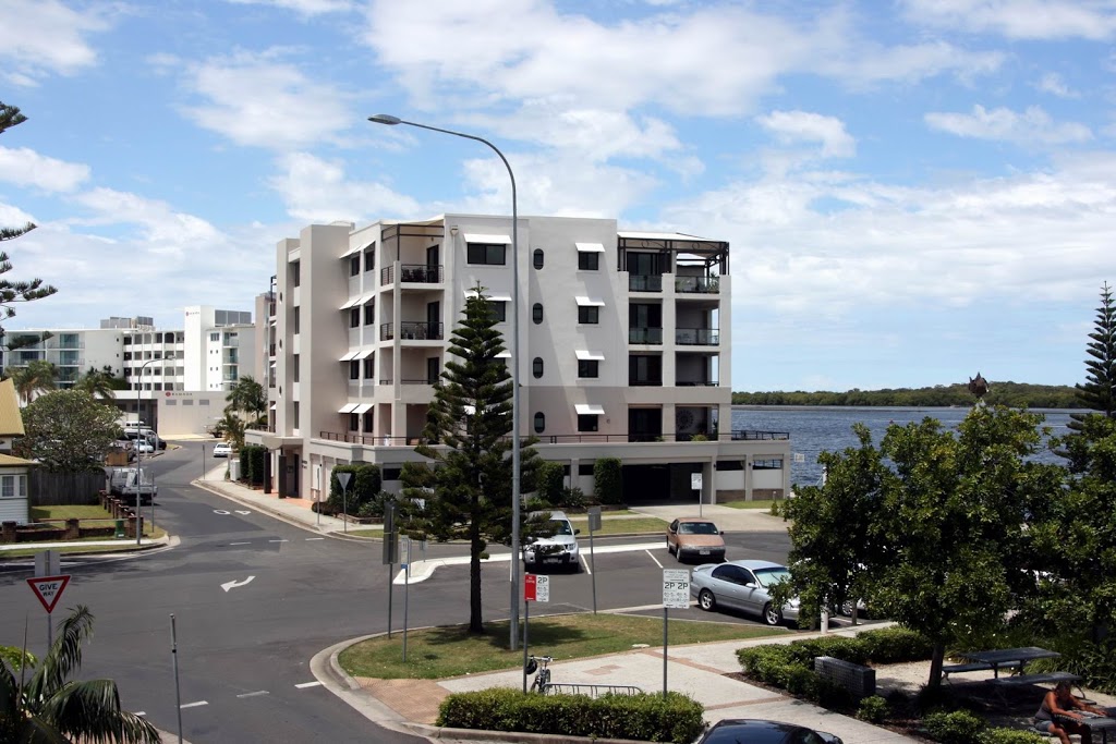 Riverside Holiday Apartments | lodging | 35 Fawcett St, Ballina NSW 2478, Australia | 0266819200 OR +61 2 6681 9200
