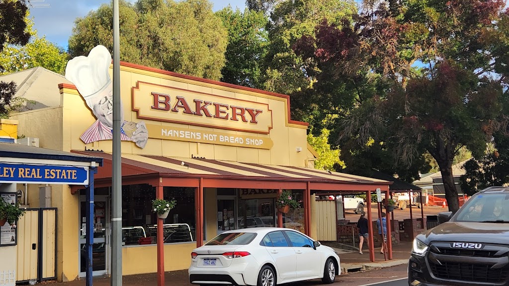 Bridgetown Bakery (Hansen’s Hot Bread Shop) | bakery | 100 Hampton St, Bridgetown WA 6255, Australia | 0897611194 OR +61 8 9761 1194