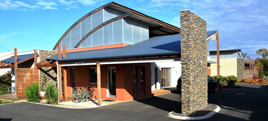 A MUSt@Coonawarra | lodging | 126 Church St, Penola SA 5277, Australia | 0887373444 OR +61 8 8737 3444