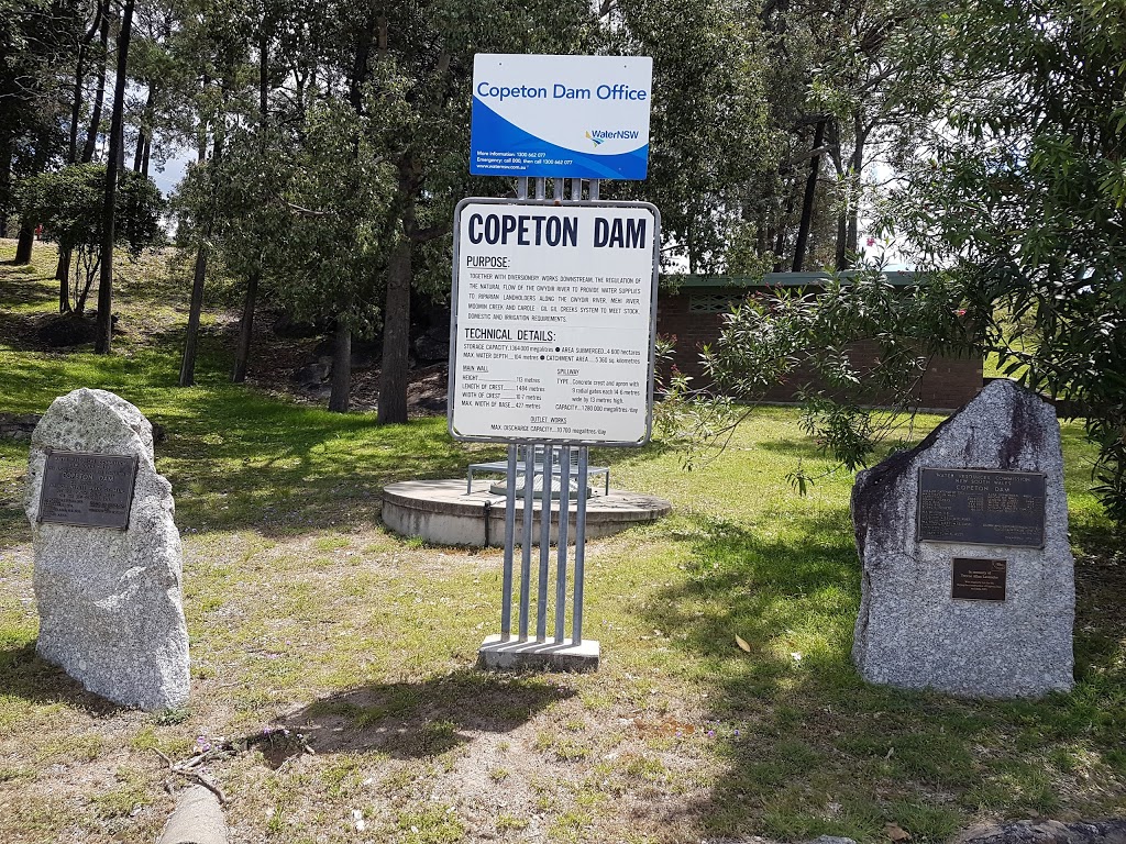 Copeton Dam | tourist attraction | Copeton Dam Rd, Copeton NSW 2360, Australia | 1300662077 OR +61 1300 662 077