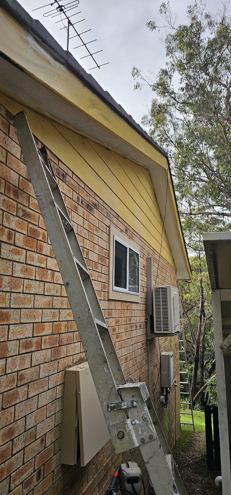 The Mountains Painter | Parkes Cres, Faulconbridge NSW 2776, Australia | Phone: 0404 188 160