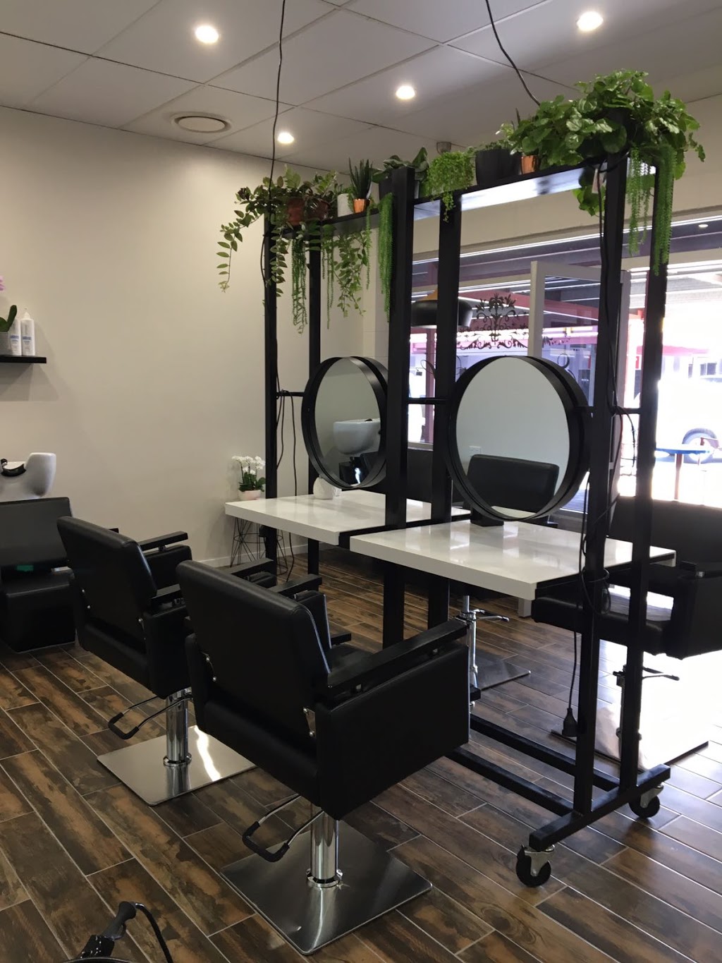 Studio H by Helen | hair care | 6/113 Bruce Hwy, Edmonton QLD 4869, Australia | 0742114742 OR +61 7 4211 4742