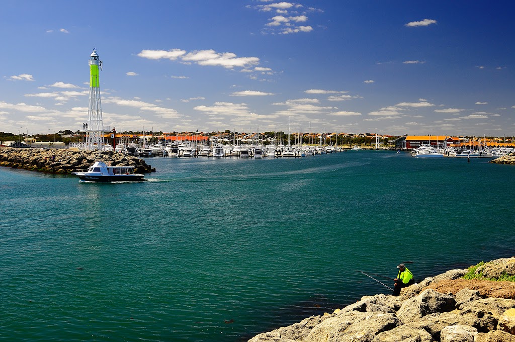 Hillarys Marina Lighthouse | tourist attraction | Northside Dr, Hillarys WA 6025, Australia | 0894004000 OR +61 8 9400 4000