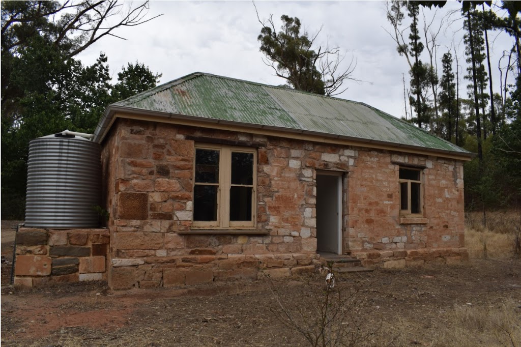 Curnows Hut | Heysen Trail, Bundaleer Gardens SA 5491, Australia